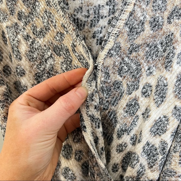 Bobeau JORDYN RIBBED KNIT JUMPSUIT leopard print size medium - Picture 10 of 14